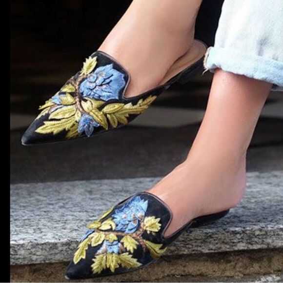 Alberta Ferretti Shoes - Alberta Ferretti Mia Embroidered Mules in Black Velvet 37